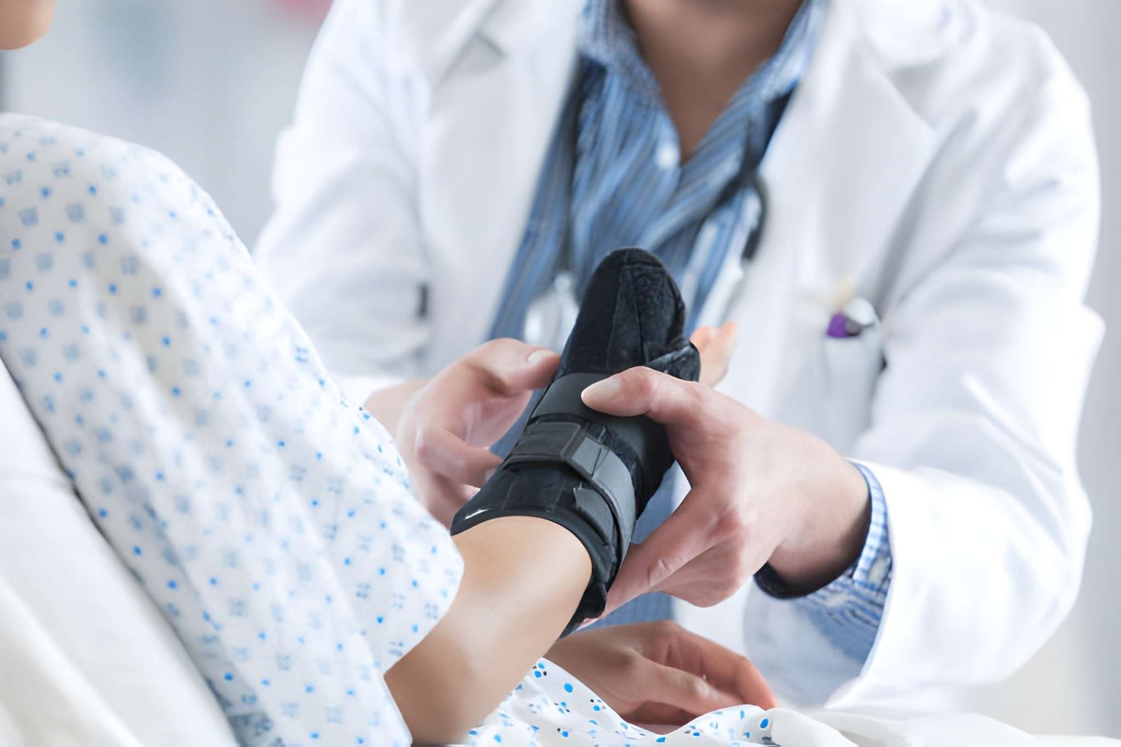 Best Orthopaedic Doctor for Fracture Treatment in Chembur